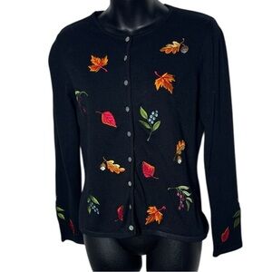 Northern isles women’s medium vintage embroidered leaves cardigan sweater